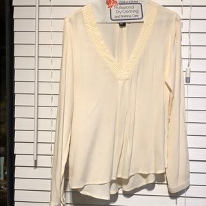 H&M ivory long sleeves blouse size 2